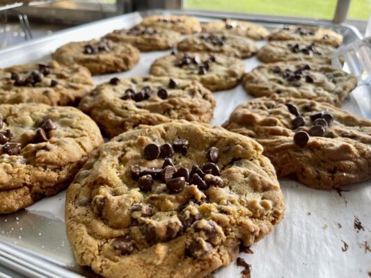 Giant Chocolate Chip Cookies